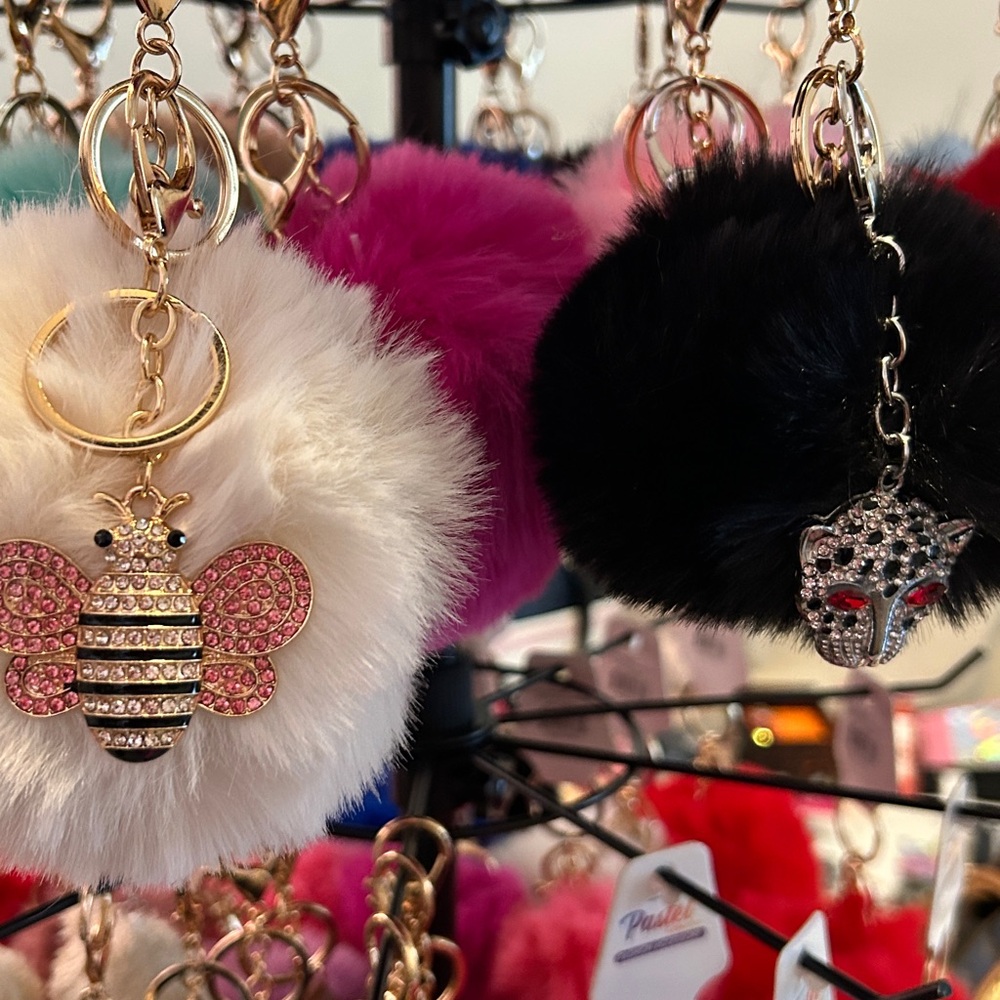 Unlisted👛Charms/Key Chains👛 - Picture 7 of 10